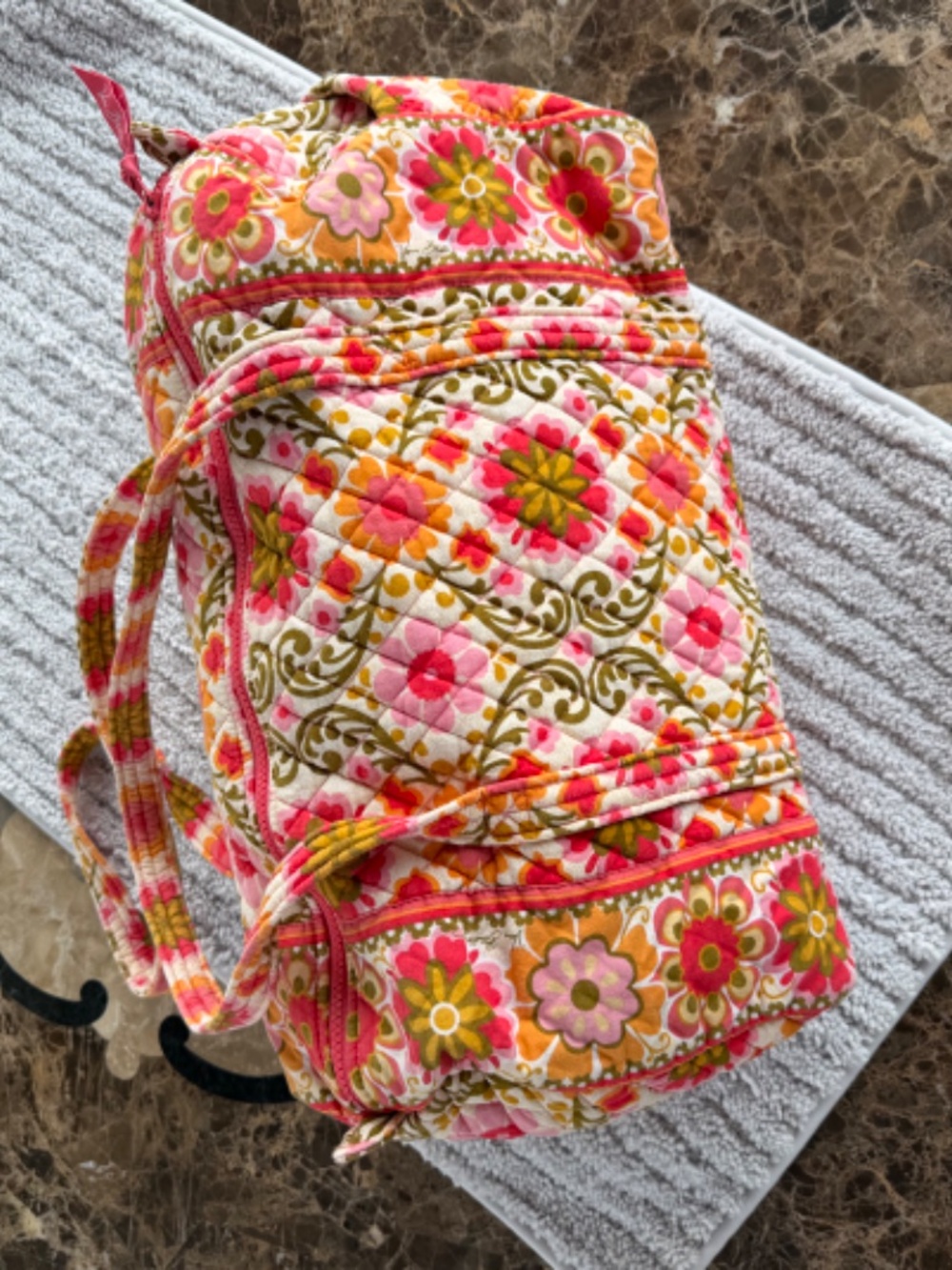 Vera Bradley mini duffle in folkloric - Picture 4 of 6